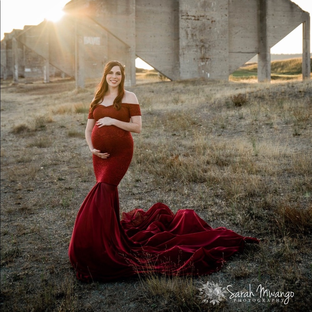 Lace Maternity Gown